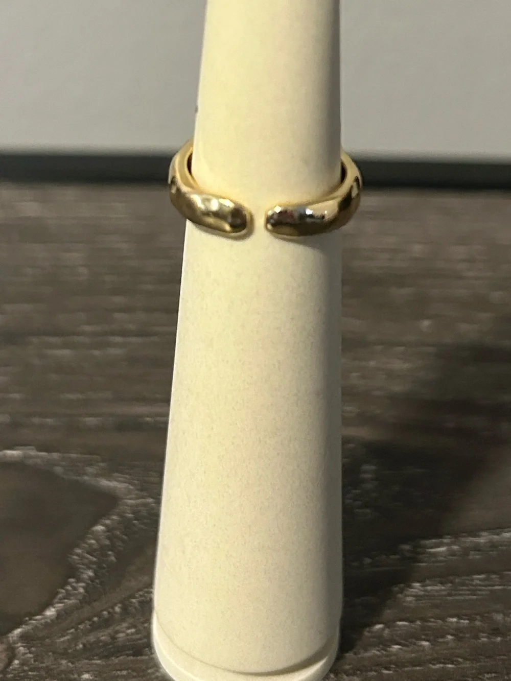 Gemstone ring size 5.75